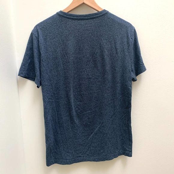 Banana Republic T shirt - Picture 2 of 3